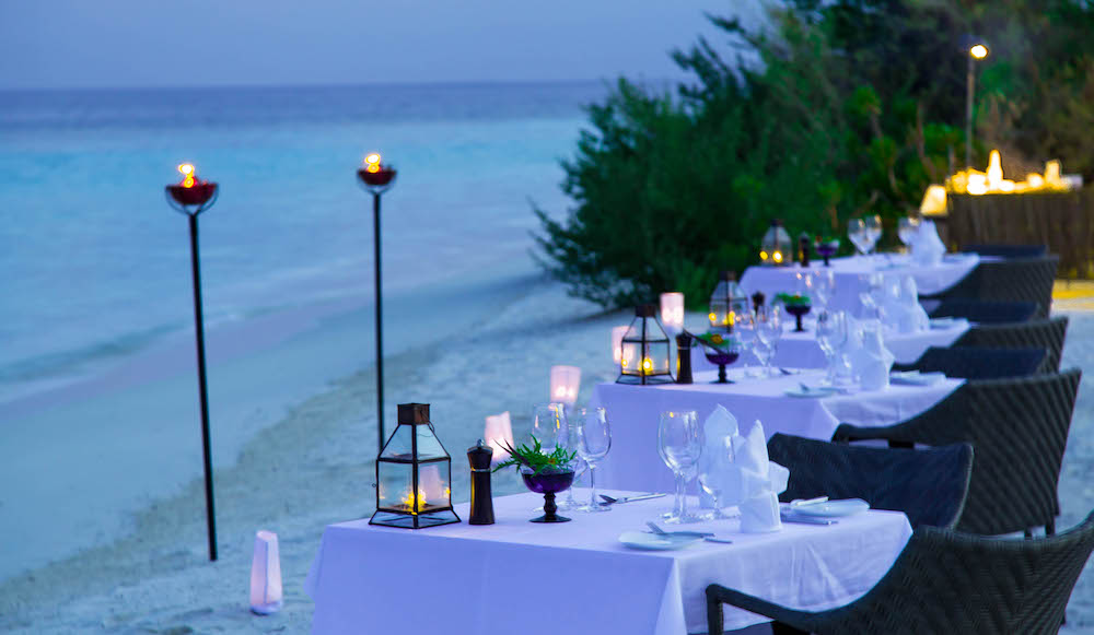 Pool Bar at NH Collection Maldives Havodda Resort thumbnail 7